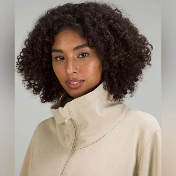 Lululemon Softstreme Cinch-Waist Jacket Trench Tan•Full Zip Pocketed Jacket•XS/2 - Picture 3 of 16